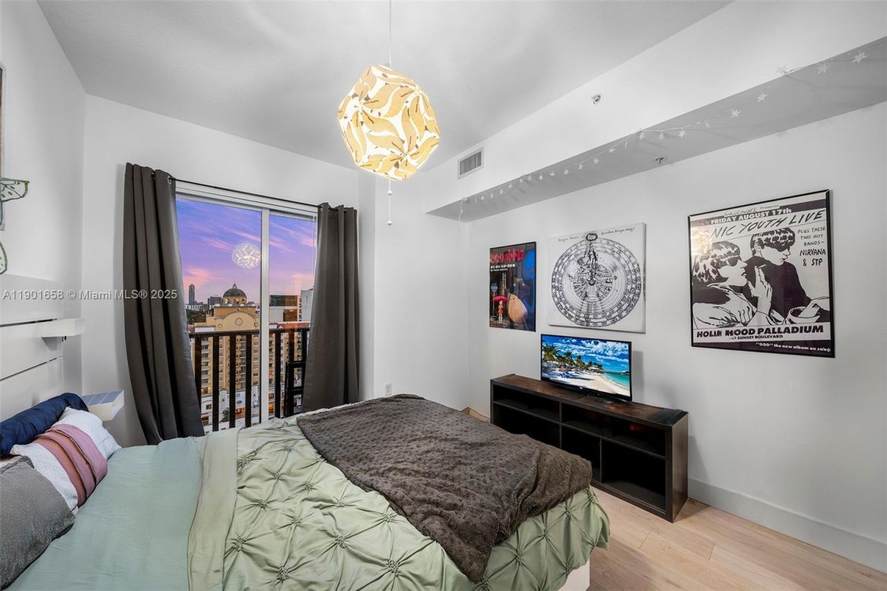 10 Aragon Ave, Unit 1417, Coral Gables, FL 33134 Photo