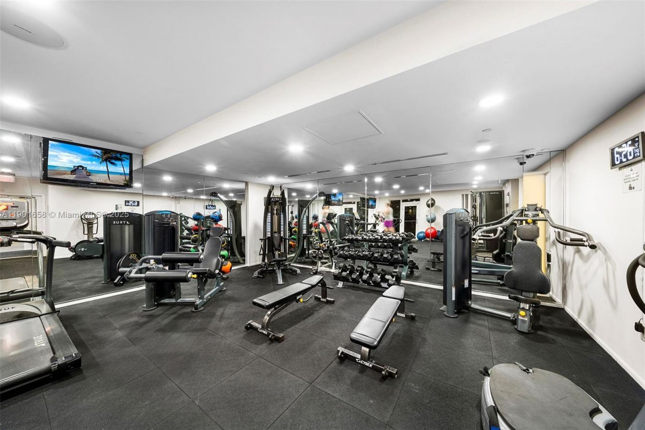 10 Aragon Ave, Unit 1417, Coral Gables, FL 33134 Photo