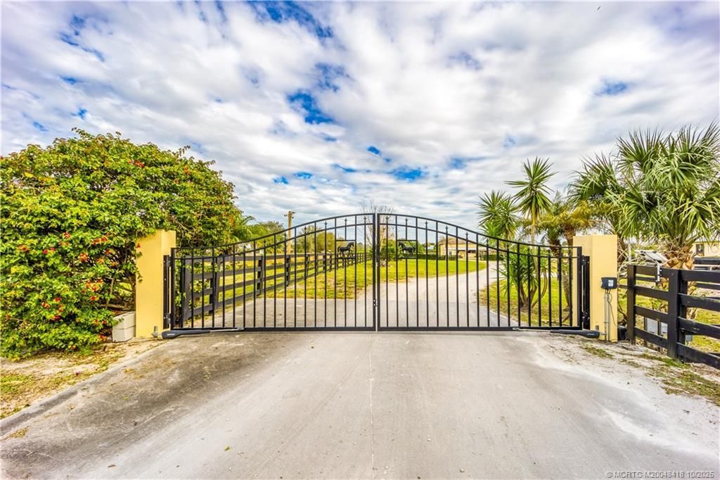 7625 Polo Square Square, Vero Beach, FL 32968 Photo