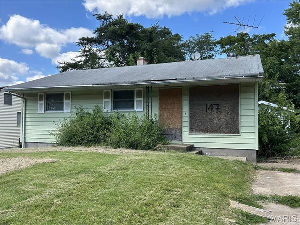 147 Monteith Circle, St Louis, MO 63137