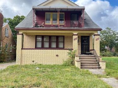 5235 Chalmers Street E, Detroit, MI 48213