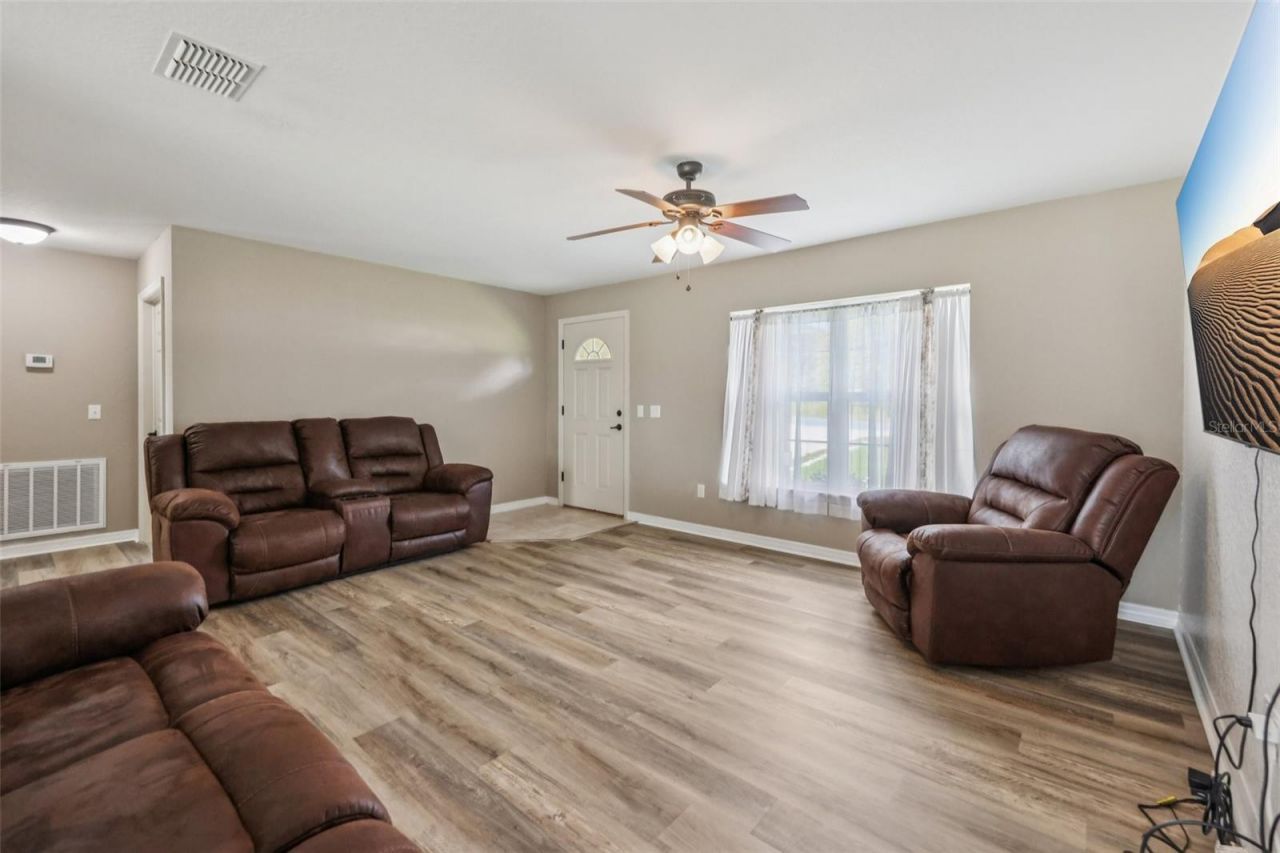 176 Juniper Loop Circle, Ocala, FL 34480 Photo
