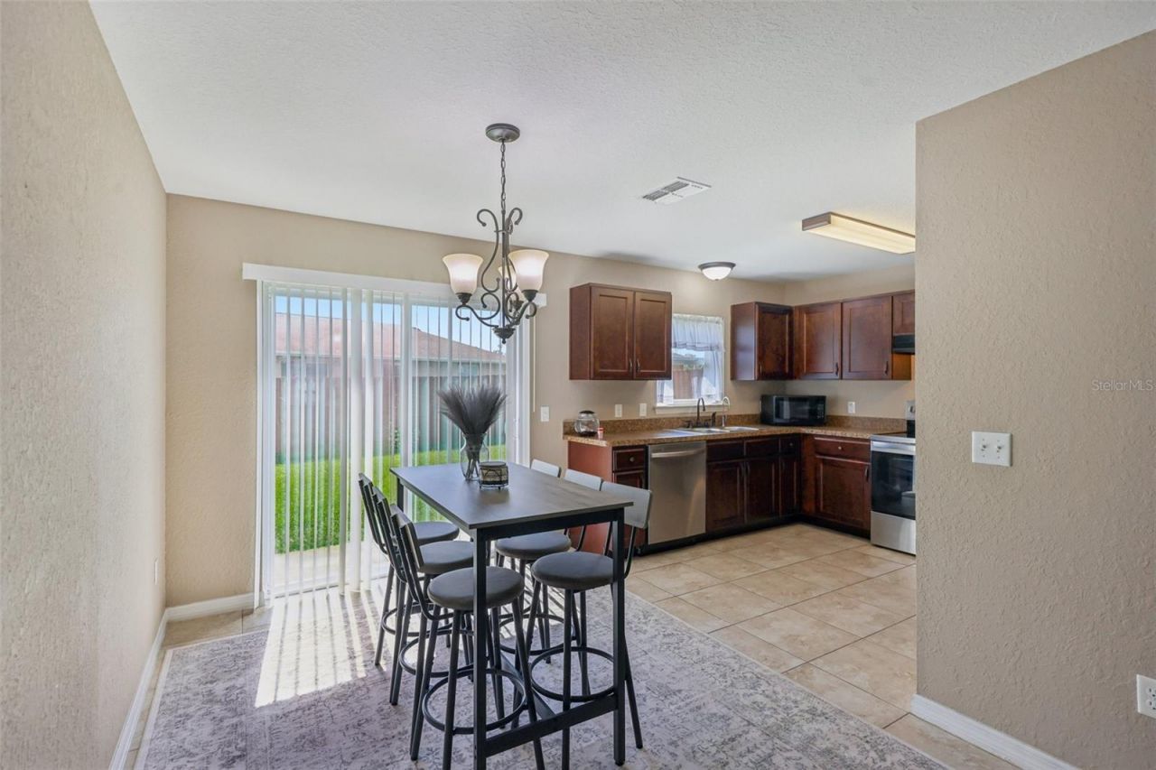 176 Juniper Loop Circle, Ocala, FL 34480 Photo