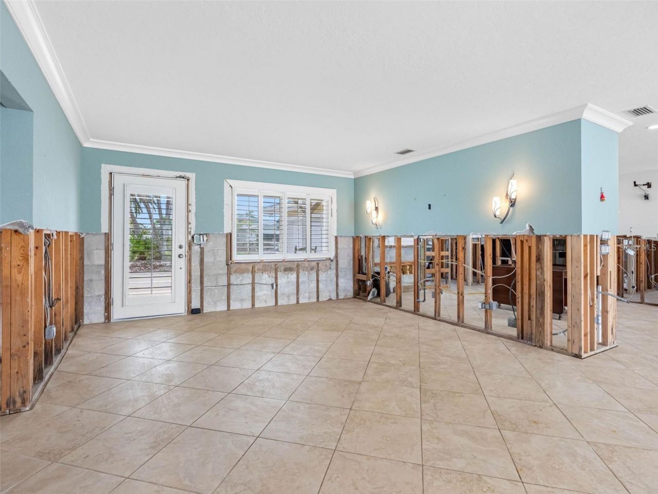 512 173rd Avenue E, North Redington Beach, FL 33708 Photo