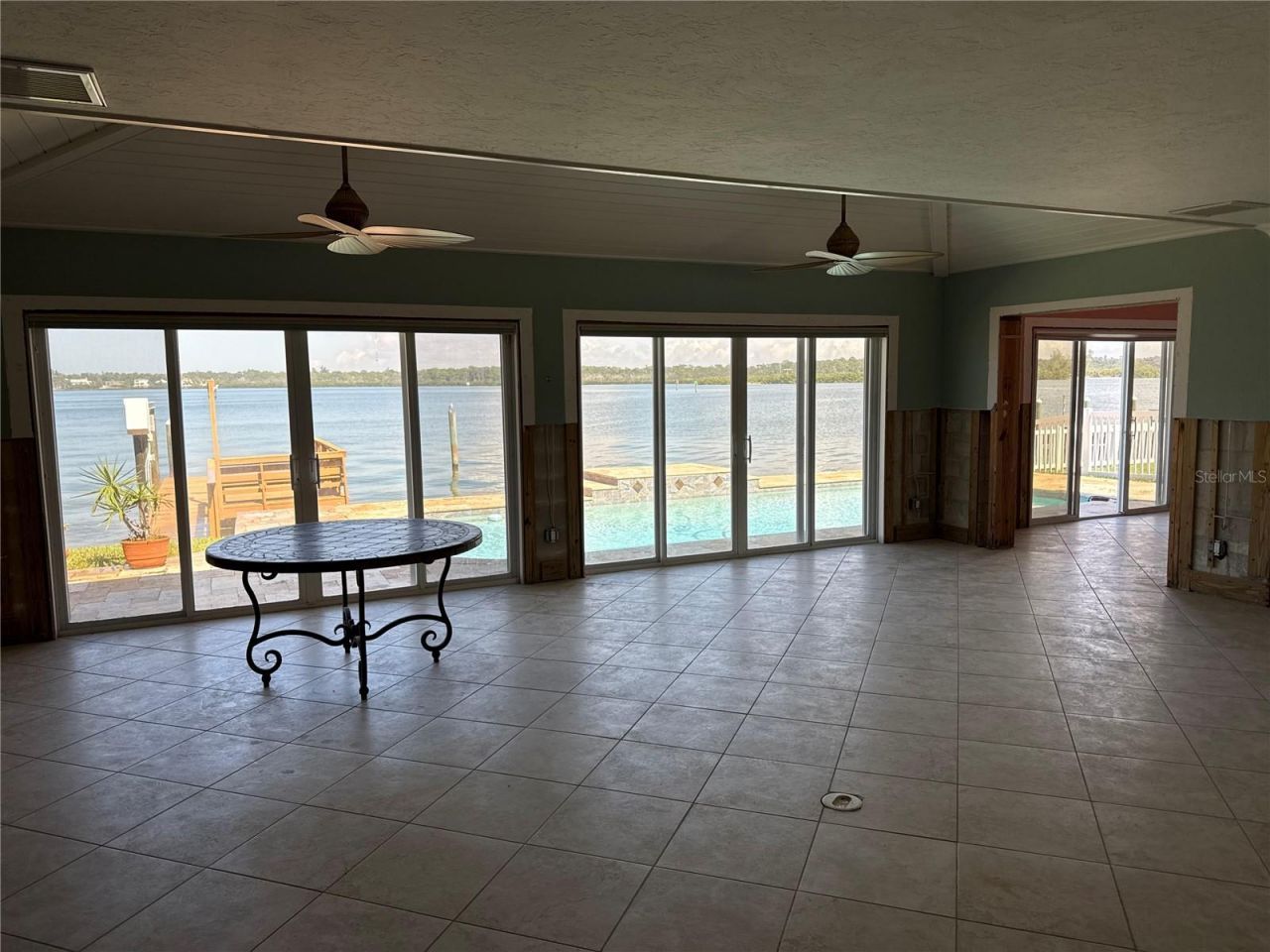 512 173rd Avenue E, North Redington Beach, FL 33708 Photo