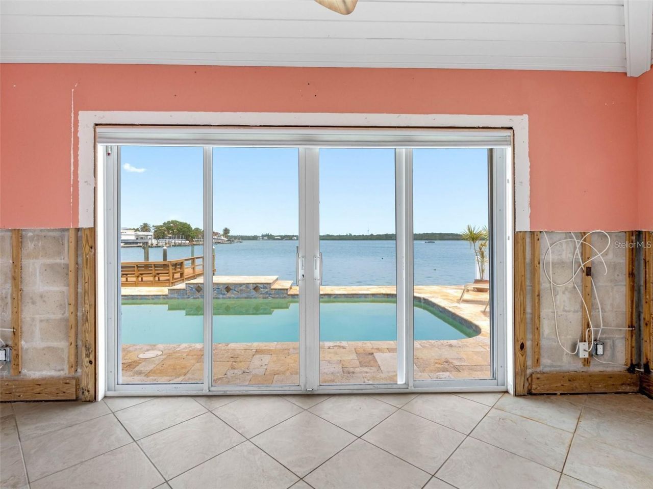 512 173rd Avenue E, North Redington Beach, FL 33708 Photo