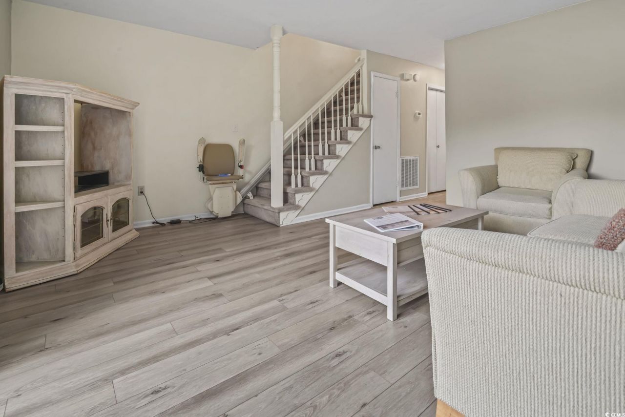 210 25th Ave. S Photo 13