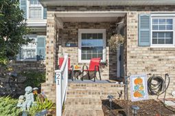 210 25th Ave. S photo 4