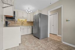 210 25th Ave. S photo 4