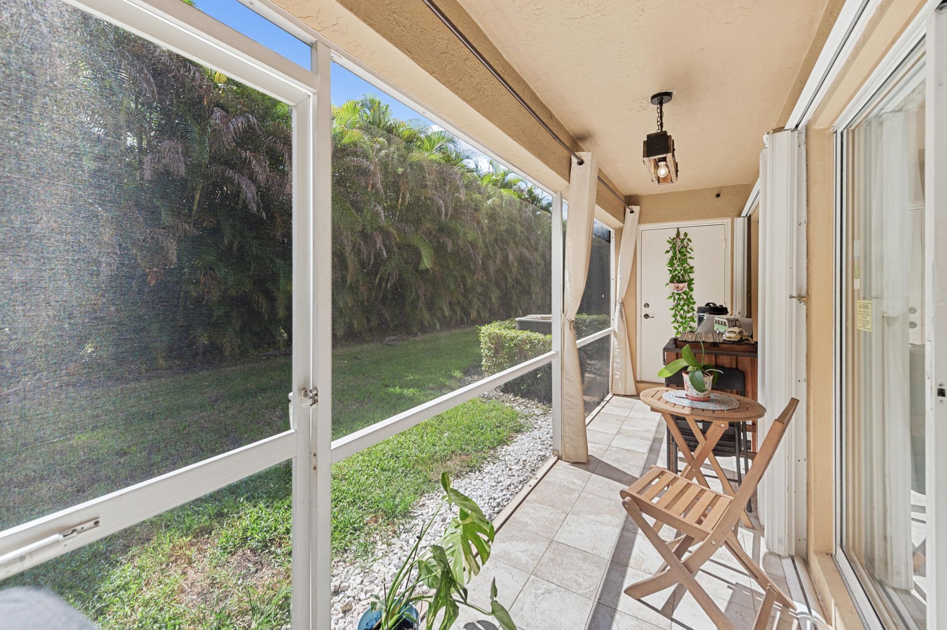 6148 Eaton Street, West Palm Beach, FL 33411 Photo