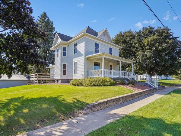 106 E Jefferson Street, Montezuma, IA 50171