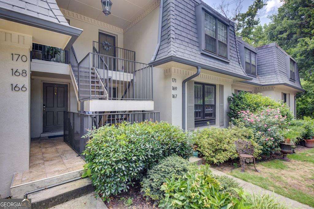 166 Maribeau Square Nw, Atlanta, GA 30327 Main Photo