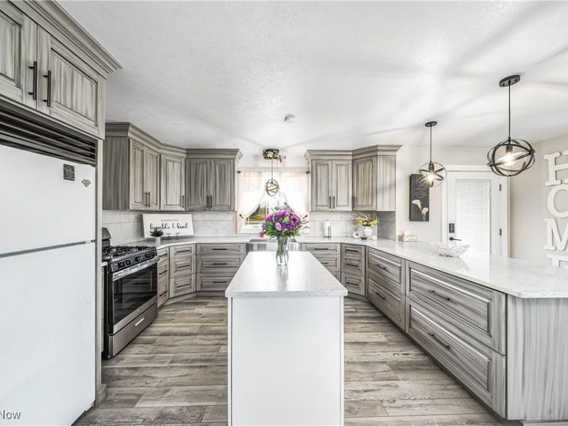 12707 Brosius Road, Garrettsville, OH 44231 Photo 2