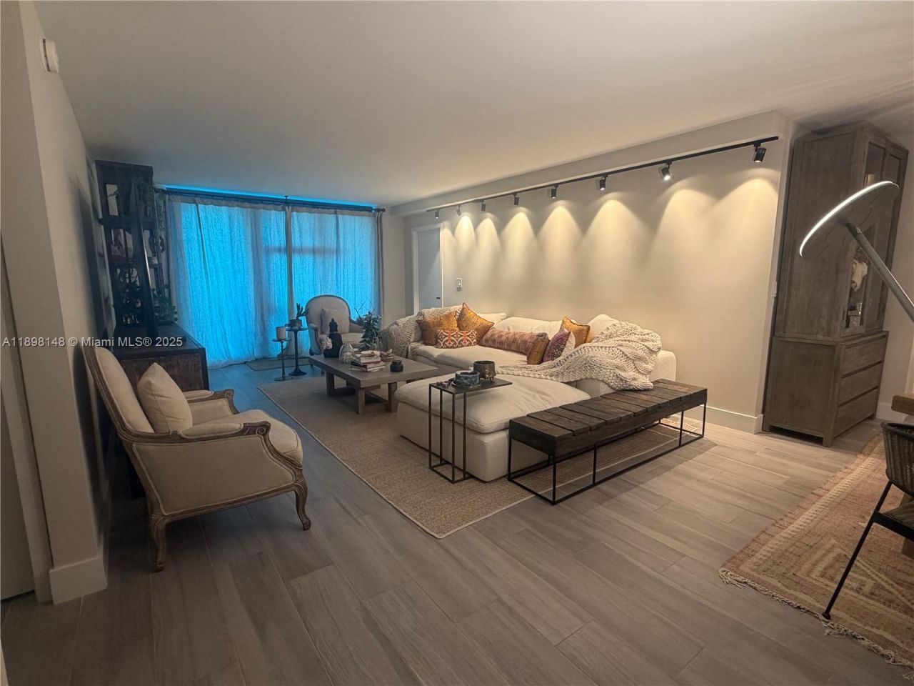 1121 Crandon Blvd, Unit E504, Key Biscayne, FL 33149 Photo