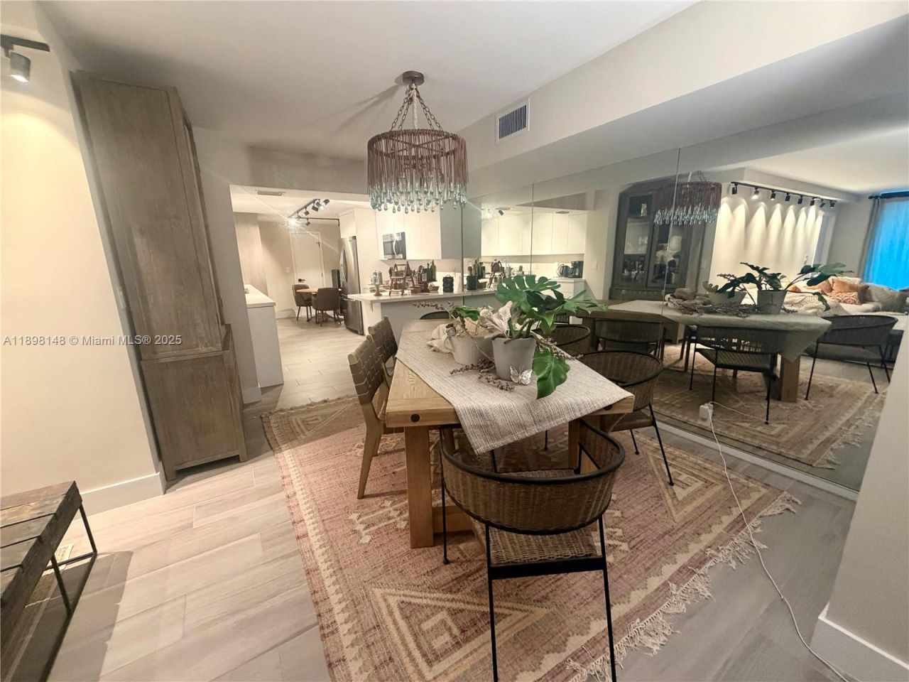 1121 Crandon Blvd, Unit E504, Key Biscayne, FL 33149 Photo