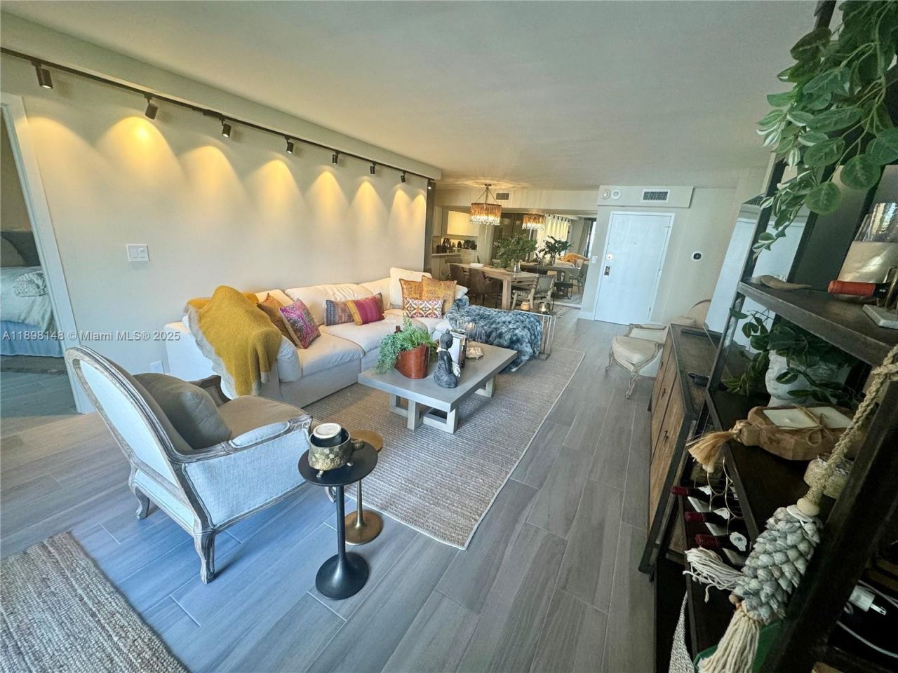 1121 Crandon Blvd, Unit E504, Key Biscayne, FL 33149 Photo