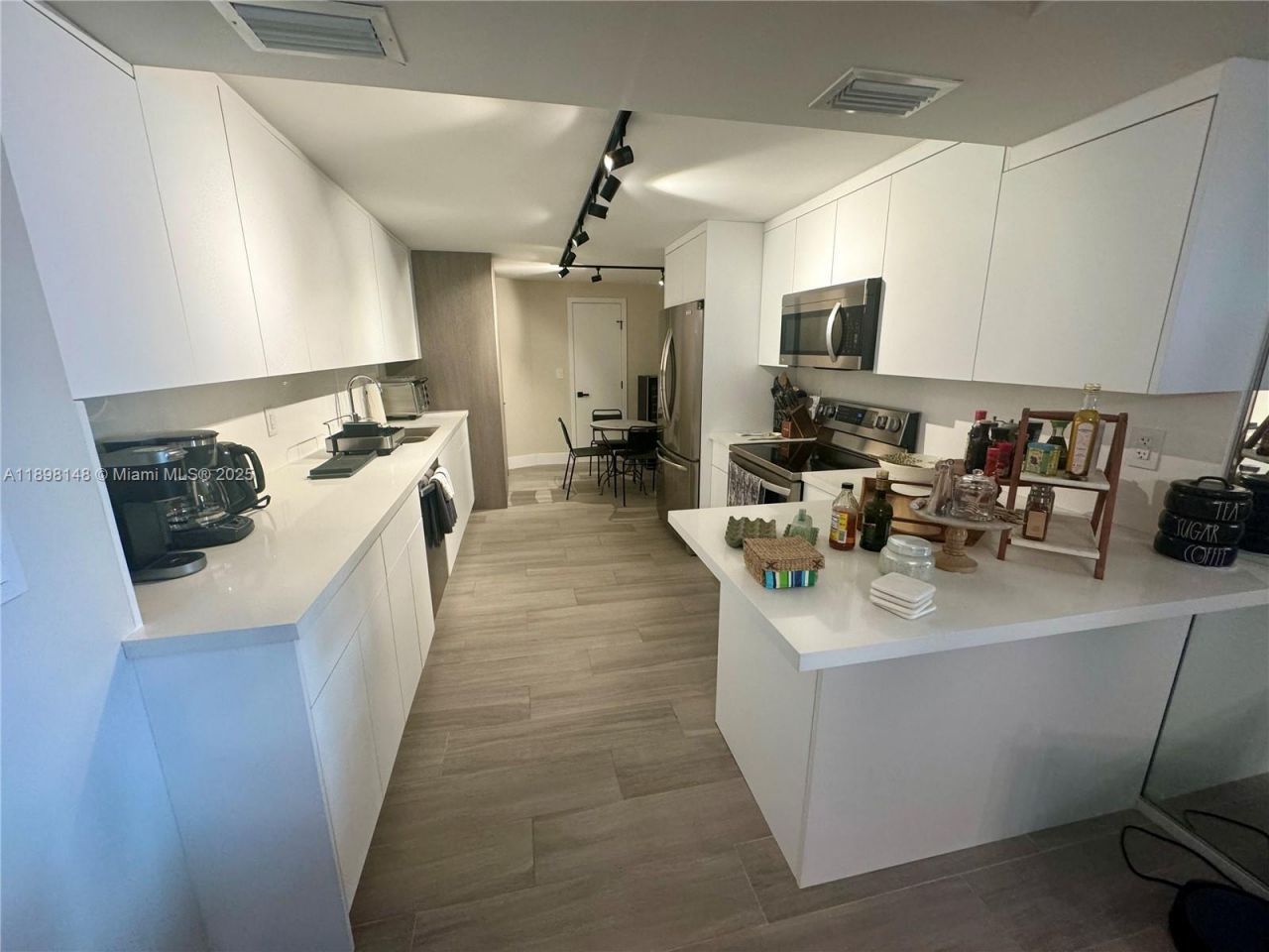 1121 Crandon Blvd, Unit E504, Key Biscayne, FL 33149 Photo