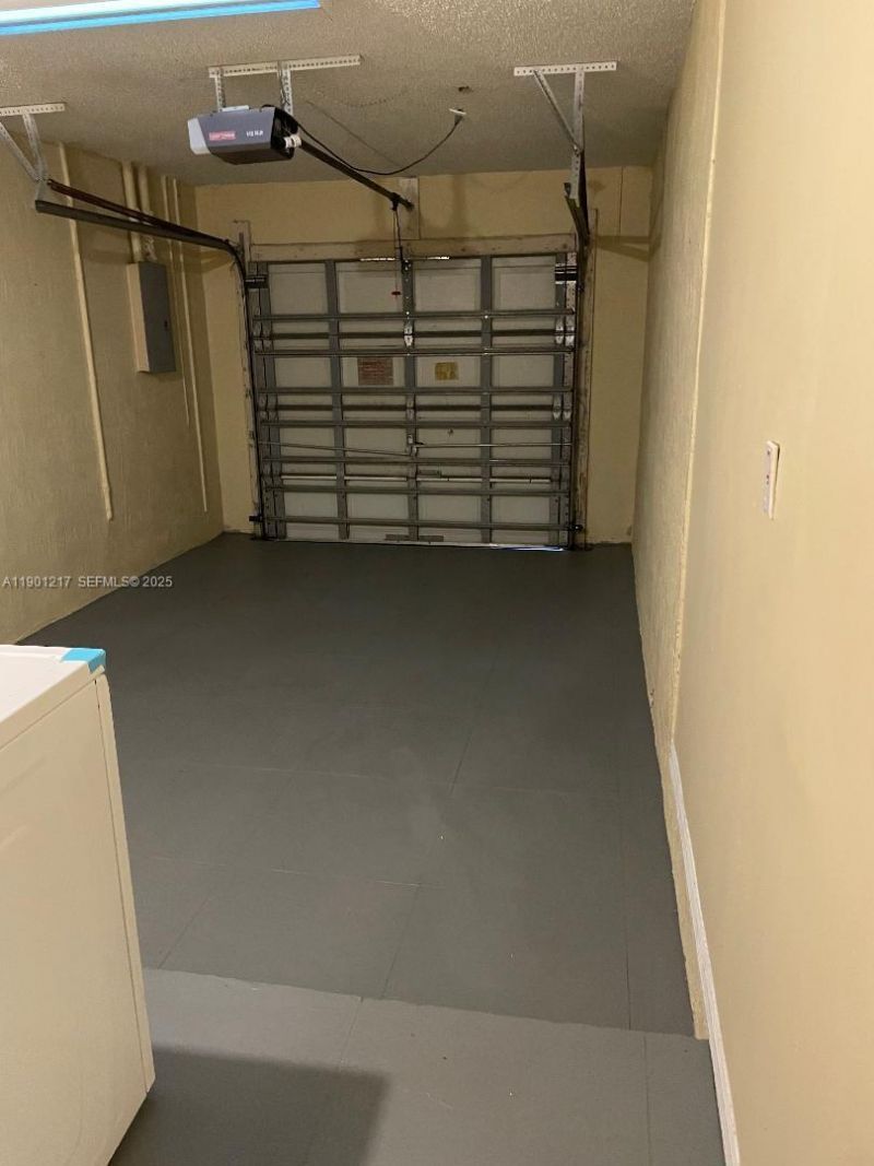 16530 SW 96th Ter, Miami, FL 33196 Photo