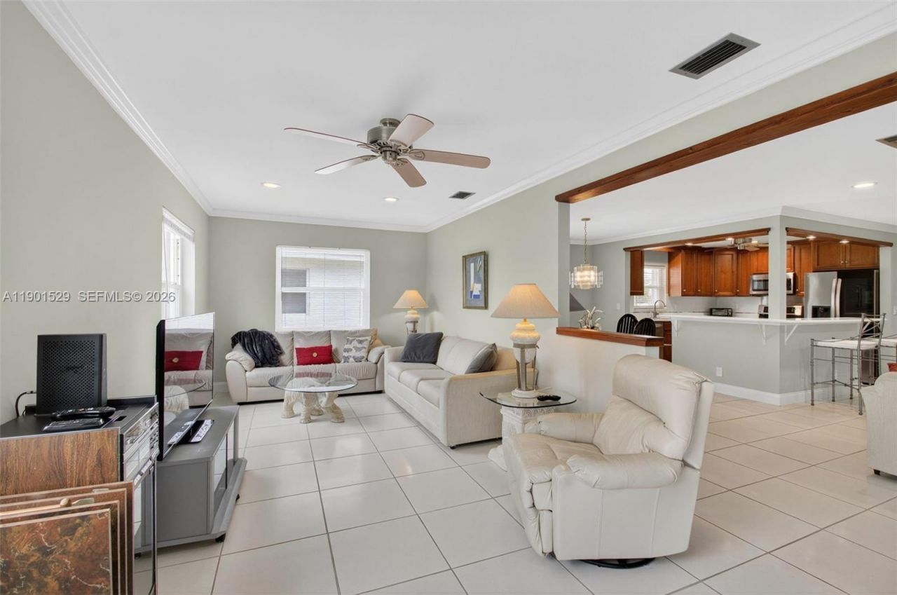3810 Rowena Cir, Unit ., West Palm Beach, FL 33417 Photo