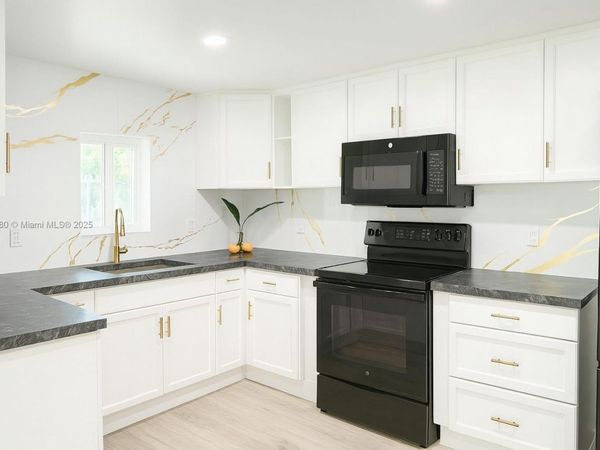 6317 Cleveland St, Hollywood, FL 33024