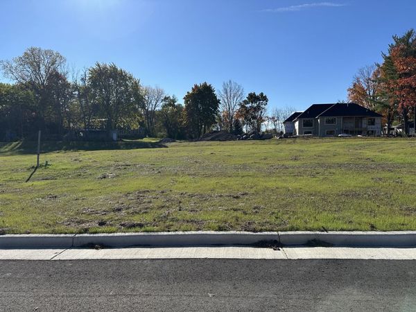 Lt8 S Ridgewood Dr, Franklin, WI 53132
