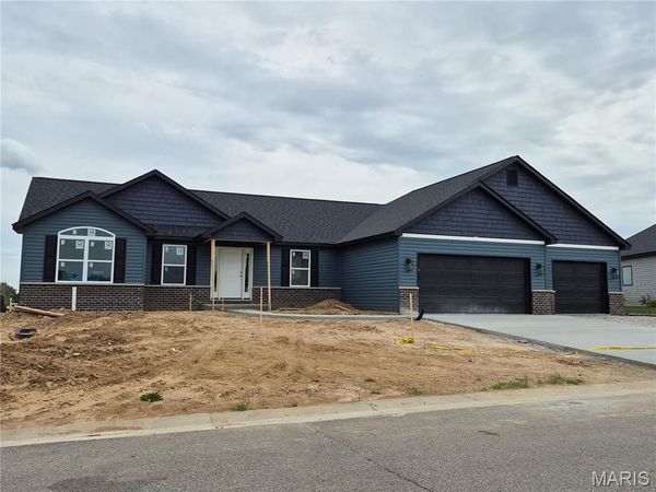 428 Hayden Drive, Waterloo, IL 62298