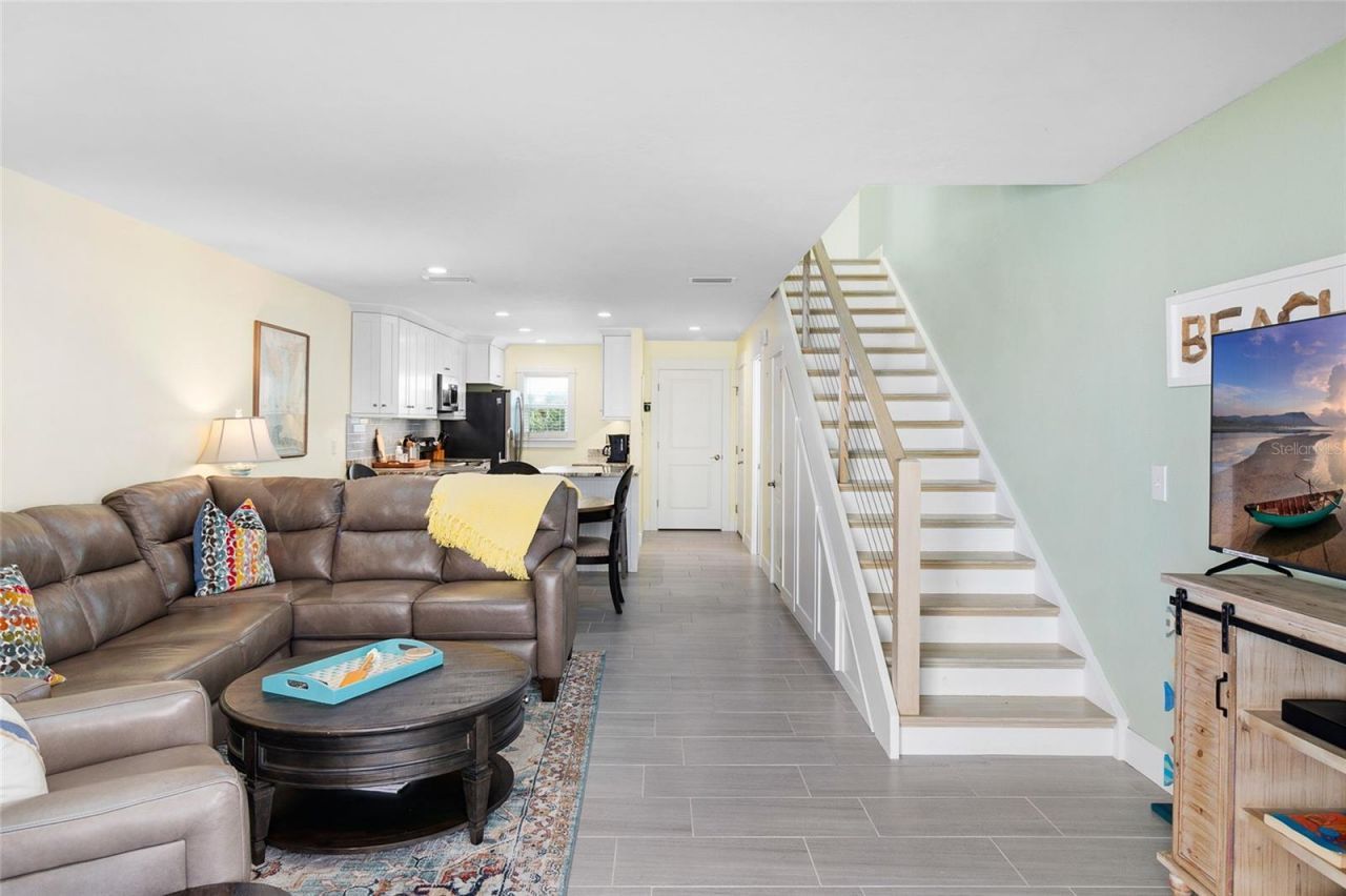 460 Gulf Boulevard, Unit 4, Boca Grande, FL 33921 Photo