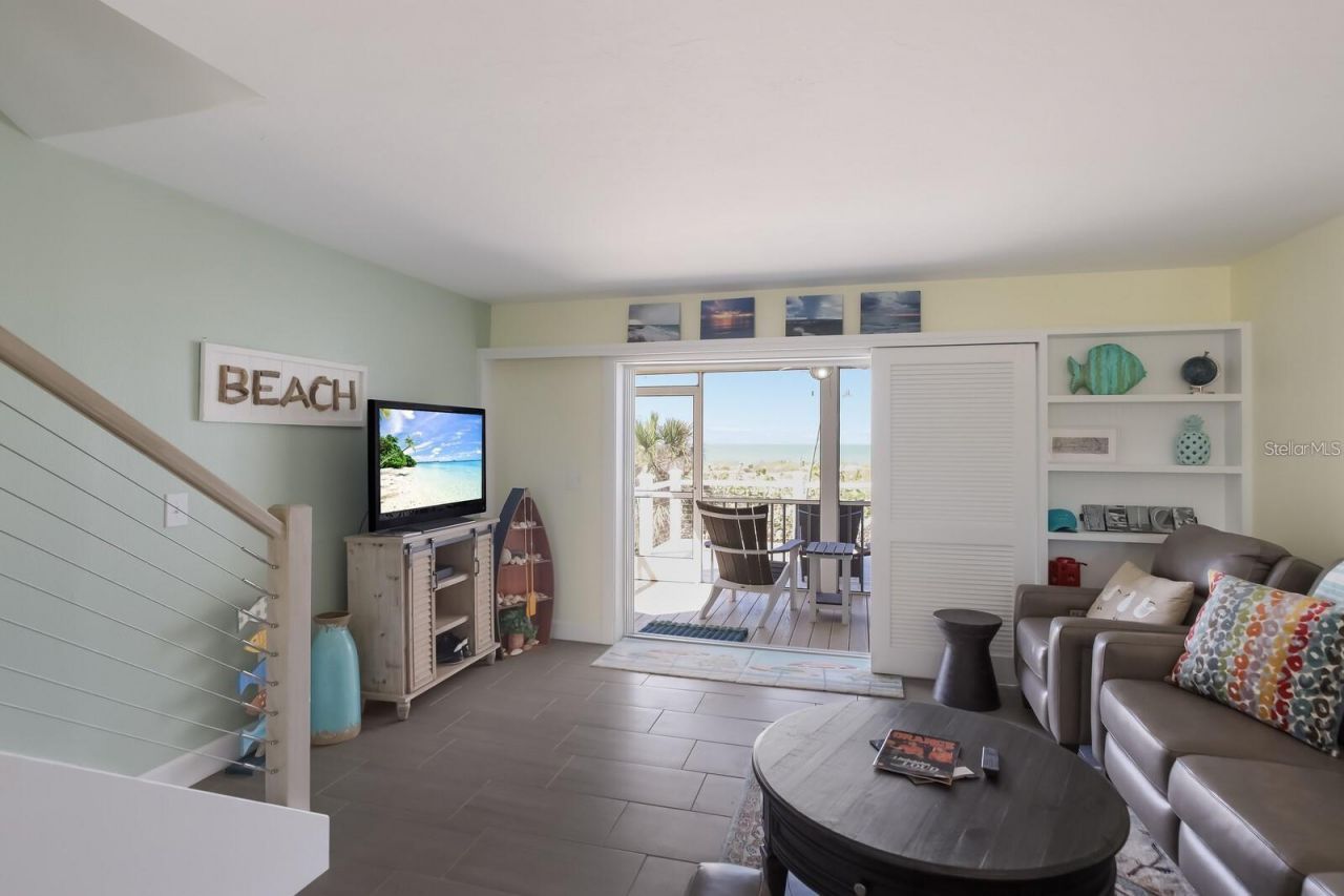460 Gulf Boulevard, Unit 4, Boca Grande, FL 33921 Photo