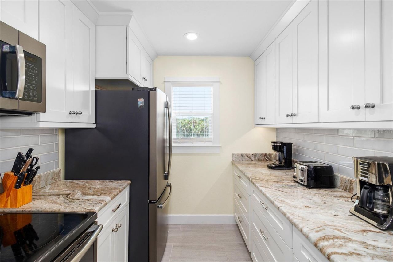 460 Gulf Boulevard, Unit 4, Boca Grande, FL 33921 Photo