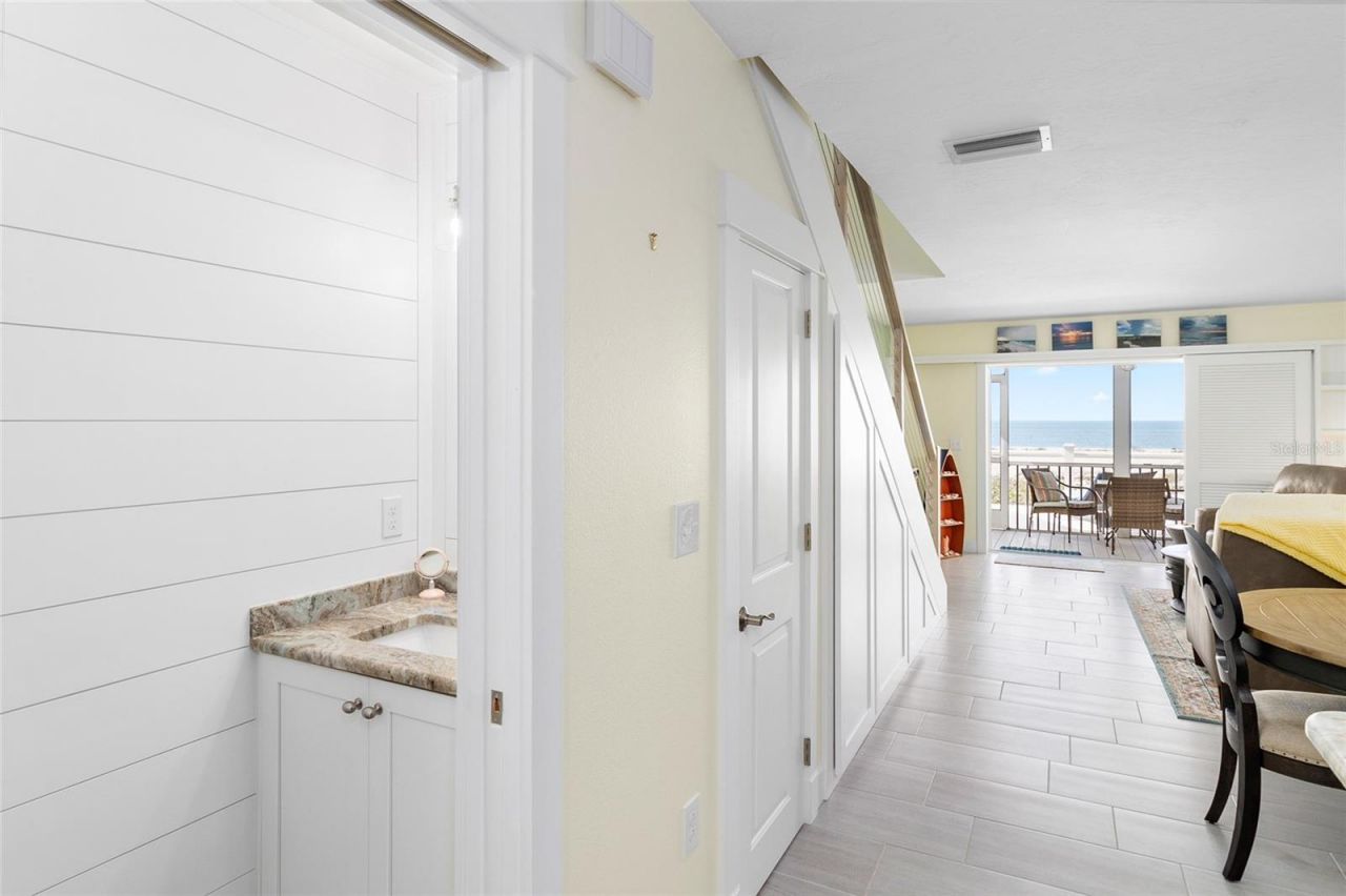 460 Gulf Boulevard, Unit 4, Boca Grande, FL 33921 Photo