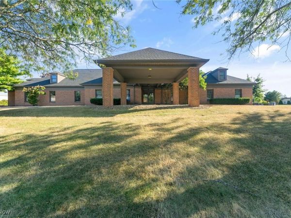 925 Trailwood Drive, Boardman, OH 44512