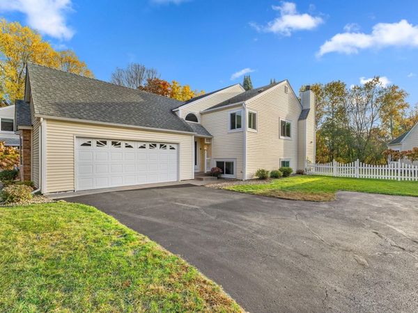 5680 Donegal Drive, Shoreview, MN 55126