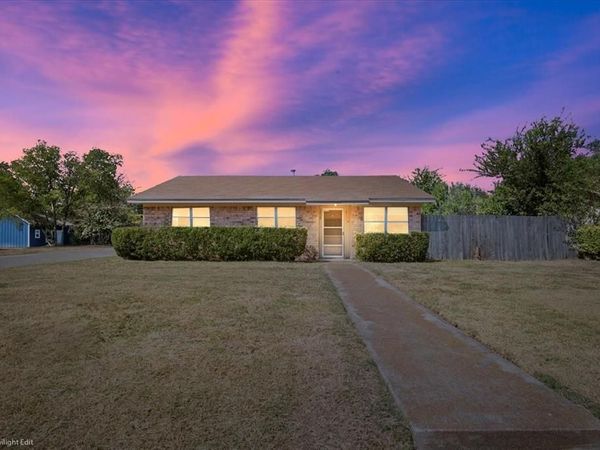 1018 S 11th Street, Temple, TX 76504