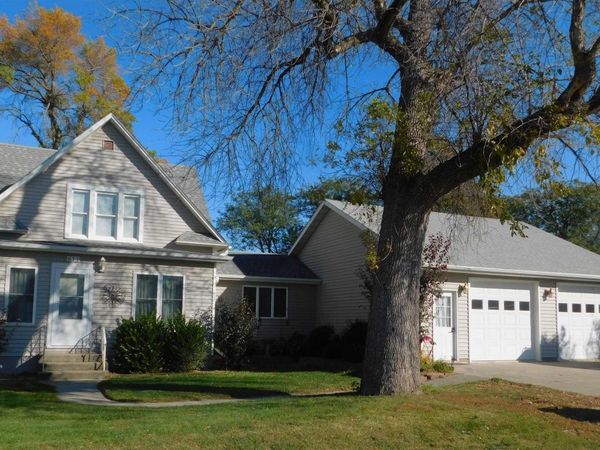 611 10th Avenue, Manilla, IA 51454