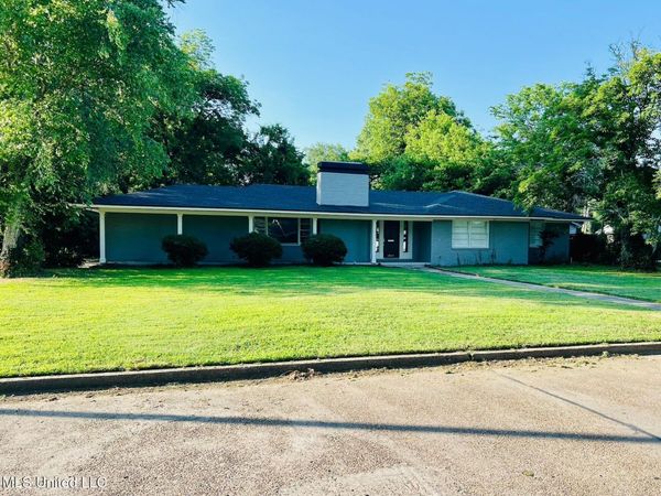 1284 Kirk Circle, Greenville, MS 38701
