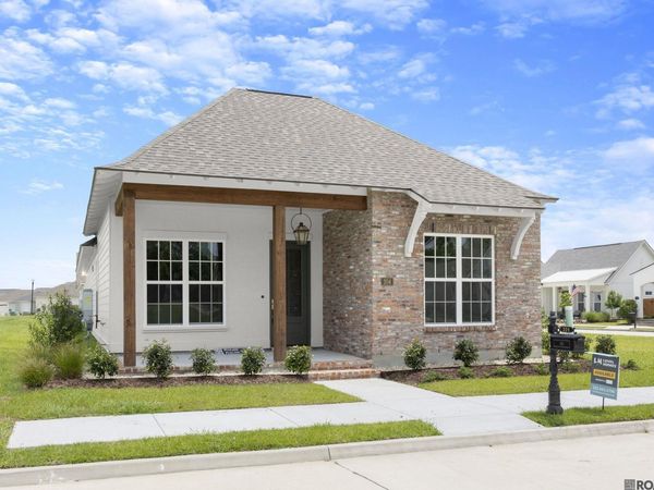204 Fosters Way, Thibodaux, LA 70301