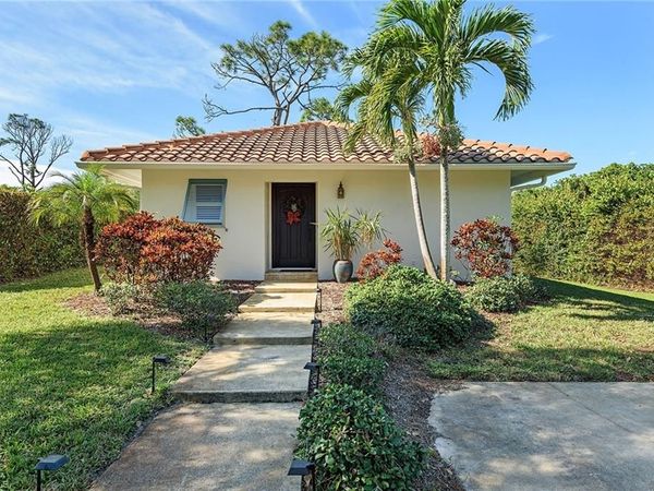 301 Ridge DR, NAPLES, FL 34108