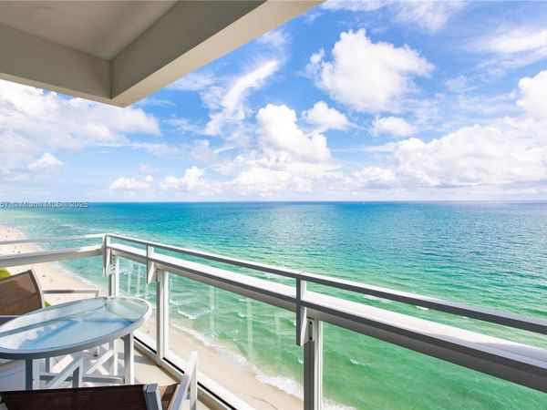 6801 Collins Ave, Unit PH-17, Miami Beach, FL 33141