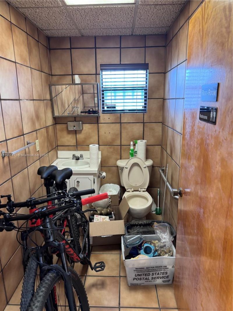 2660 SW 3rd St, Miami, FL 33135 Photo