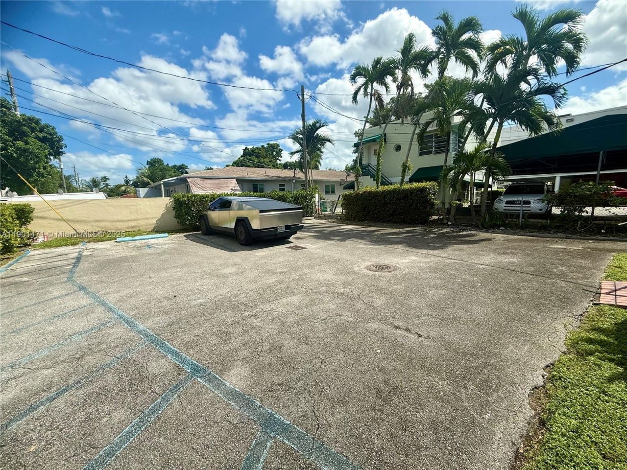 2660 SW 3rd St, Miami, FL 33135 Photo