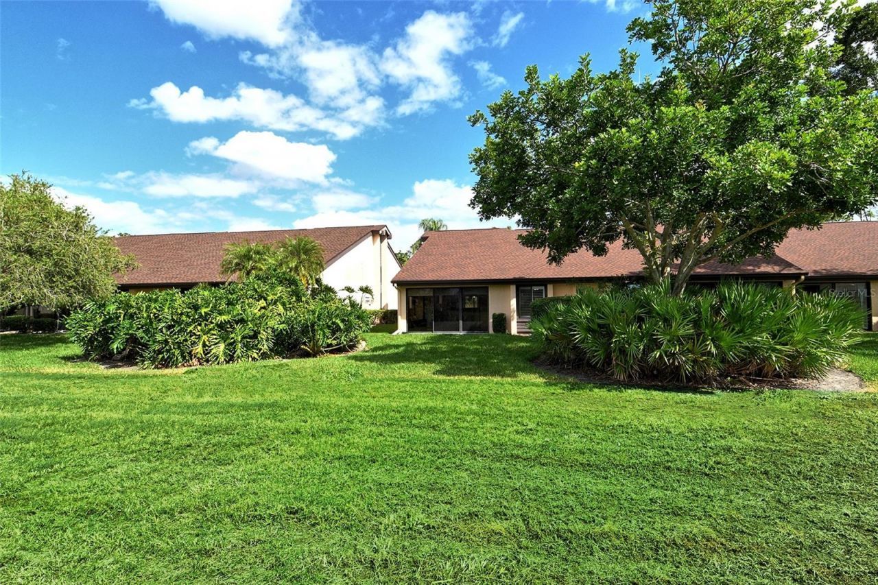 6261 Timber Lake Drive, Unit F6, Sarasota, FL 34243 Photo