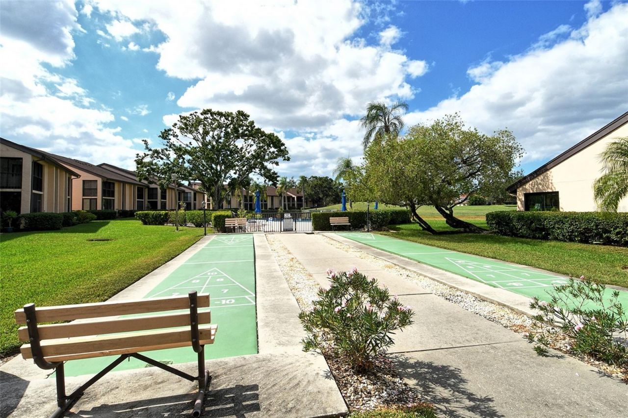 6261 Timber Lake Drive, Unit F6, Sarasota, FL 34243 Photo