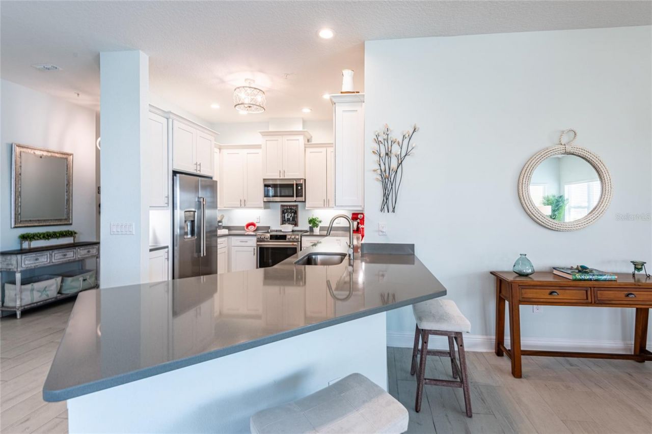 7611 34th Avenue W, Unit 303, Bradenton, FL 34209 Photo