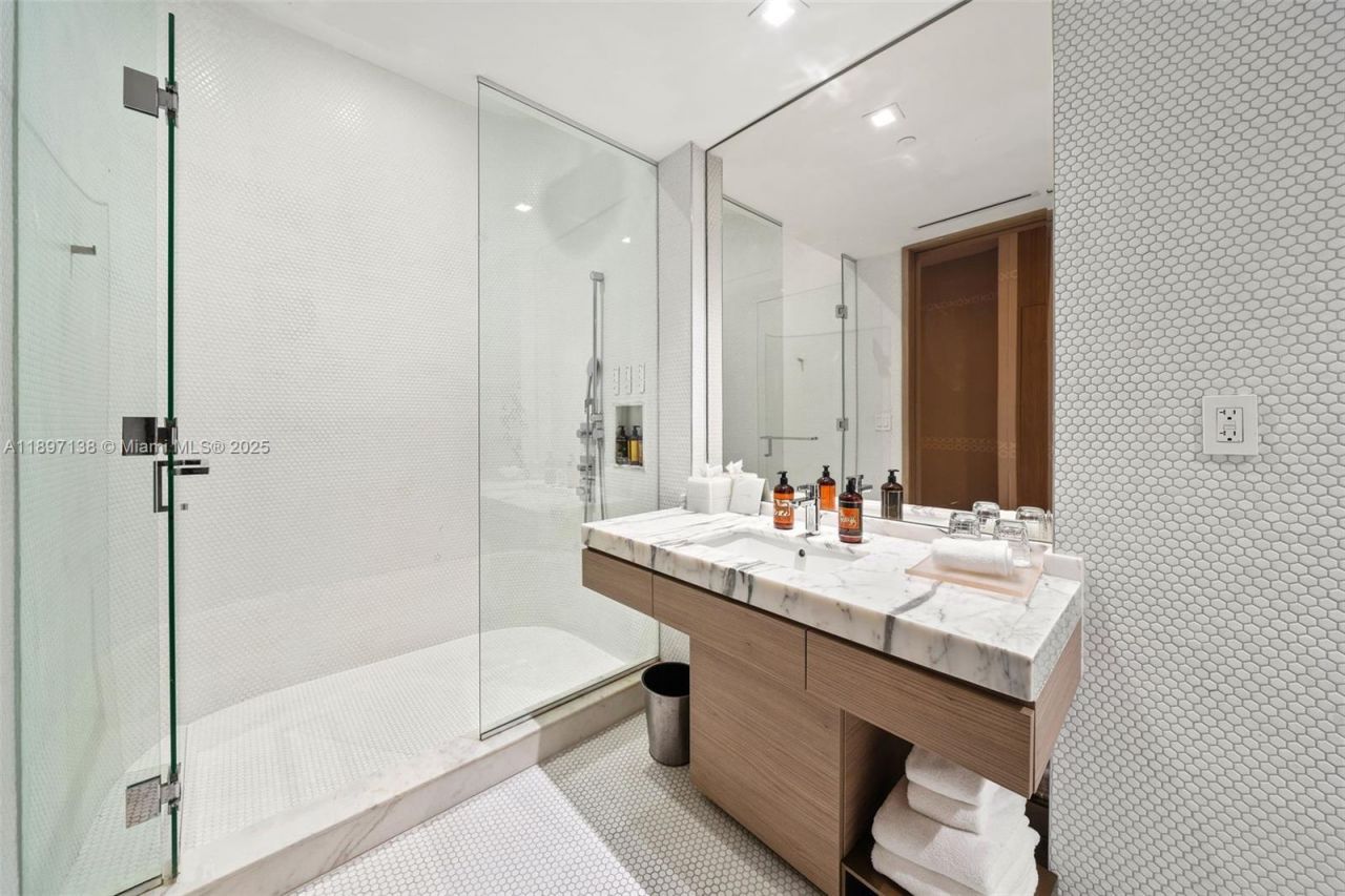 801 S Miami Ave, Unit 402, Miami, FL 33130 Photo