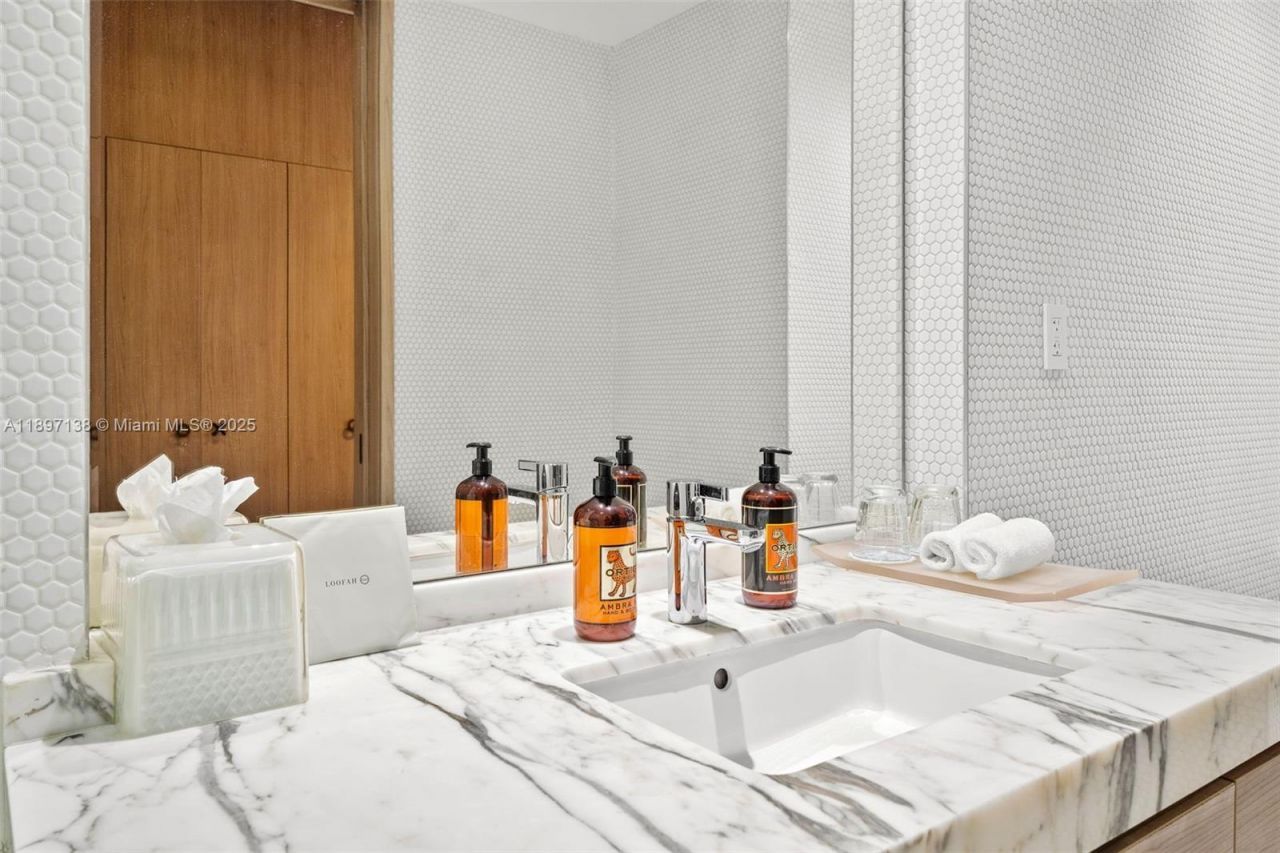 801 S Miami Ave, Unit 402, Miami, FL 33130 Photo