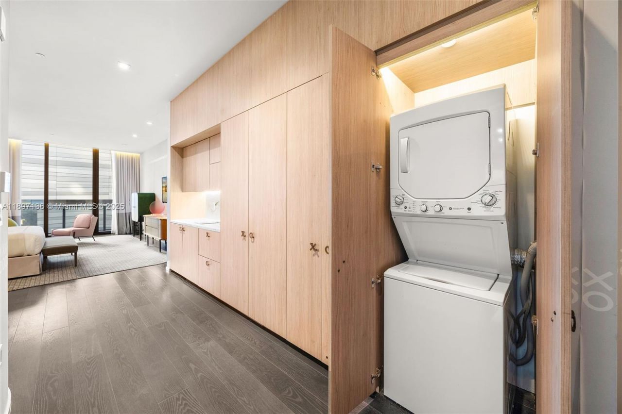 801 S Miami Ave, Unit 402, Miami, FL 33130 Photo