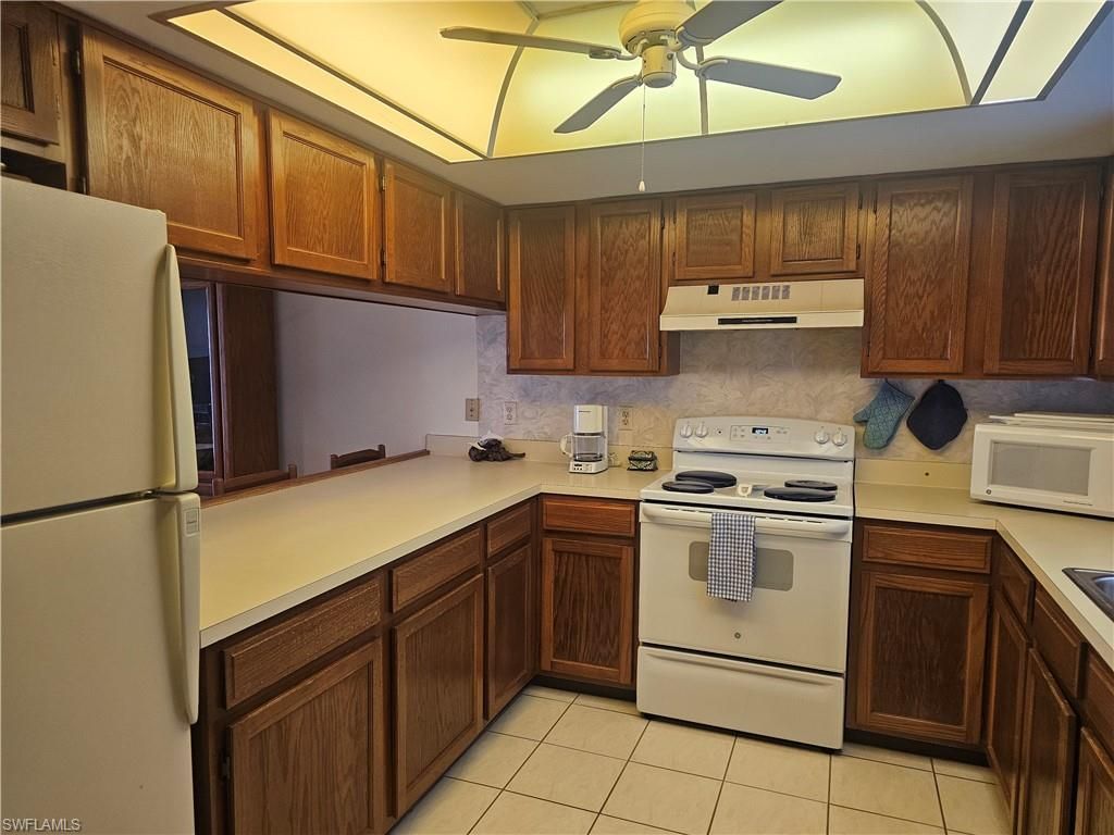 4521 Bay Beach Ln, Unit 222, Fort Myers Beach, FL 33931 Photo