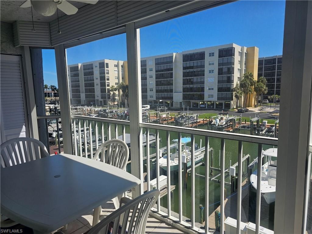4521 Bay Beach Ln, Unit 222, Fort Myers Beach, FL 33931 Photo