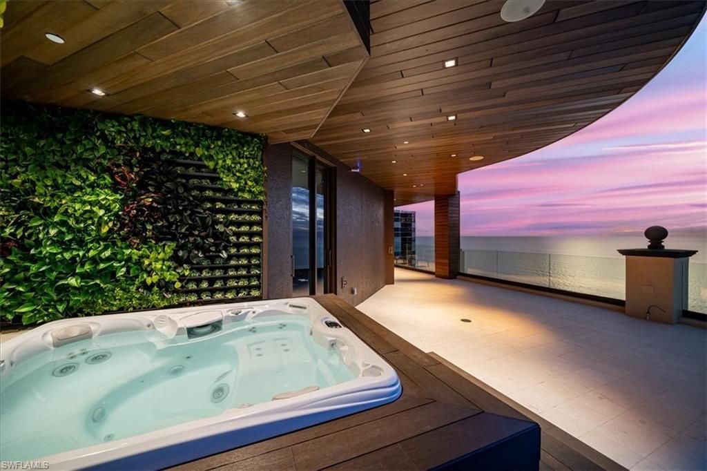 81 Seagate Dr, Unit PH20, Naples, FL 34103 Photo