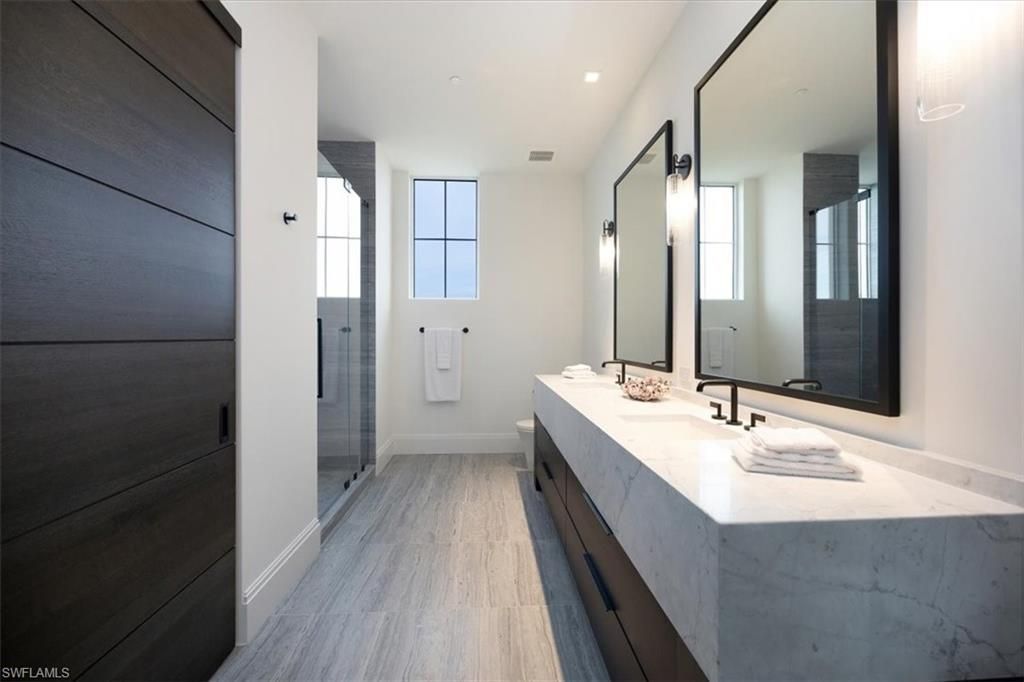 81 Seagate Dr, Unit PH20, Naples, FL 34103 Photo